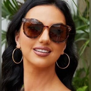 Dollger Classic Round / Cateye Sunglasses for Men‎ or Women Retro Shades UV400